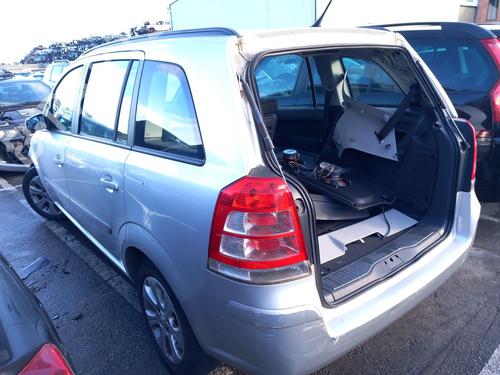 Right headlight OPEL ZAFIRA / ZAFIRA FAMILY B (A05) 1.6 (M75) | BP31664677C29