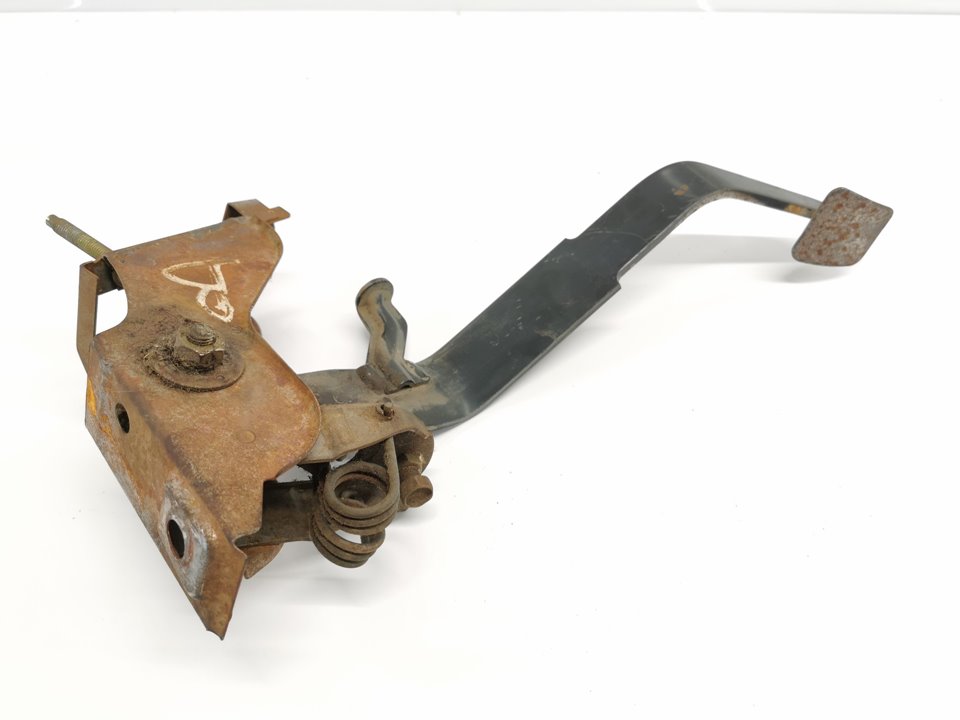 Clutch pedal NISSAN TERRANO II (R20) 2.7 TDi 4WD 11329680 BParts