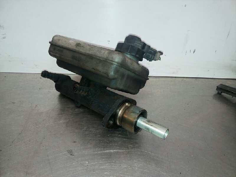 Brake master cylinder IVECO DAILY III Platform/Chassis 8462212 | B-Parts