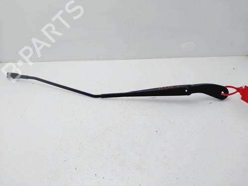 Used Front windshield wiper arm DACIA SANDERO III [2021-2025]  29232734