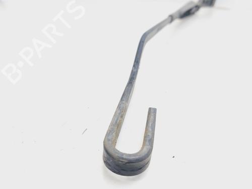 Front windshield wiper arm VW GOLF IV (1J1) 1.9 TDI | BP27729985C143 