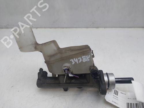 Used Brake master cylinder TOYOTA RAV 4 II (_A2_) 1.8 (ZCA25_, ZCA26_, ZCA25W, ZCA26W) (125 hp) 18032413
