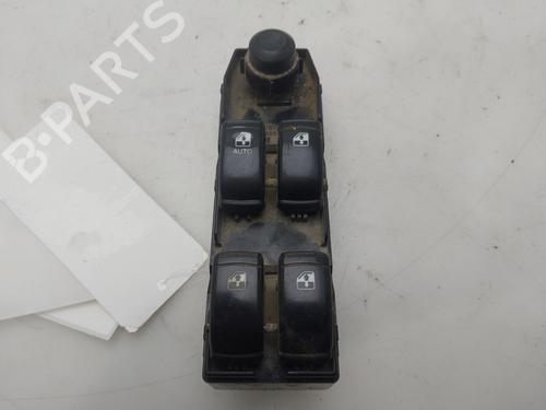 Venstre fortil elrude kontakt Venstre fortil elrude kontakt CHEVROLET NUBIRA Saloon 1.6 (109 hp) 33192098 33192098