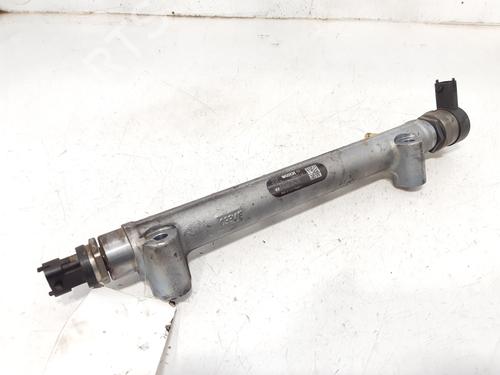Used Injection rail KIA SPORTAGE II (JE_, KM_) [2004-2011]  8302370