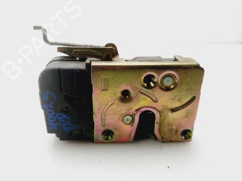 Høyre foran lås CITROËN XSARA Coupe (N0) 1.9 D (70 hp) 30680824