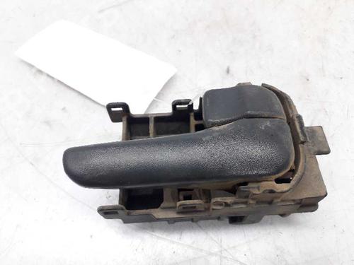 Used Front right interior door handle NISSAN X-TRAIL I (T30) [2001-2013]  4408865