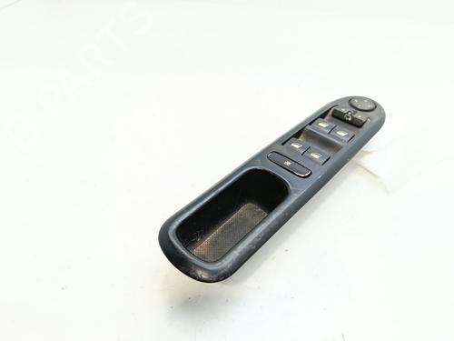 Interrupteur de vitre avant gauche PEUGEOT 407 (6D_) 2.0 (6DRFNB, 6DRFNE) (136 hp) 28962529