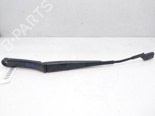 Used Front windshield wiper arm VW PASSAT B6 (3C2) 2.0 TDI (140 hp) 13811723