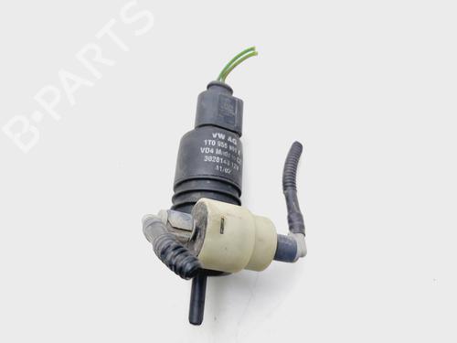 Used Washer pump VW GOLF IV (1J1) [1997-2008]  23222600