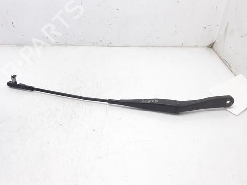 Used Front windshield wiper arm OPEL ASTRA H (A04) 1.3 CDTI (L48) (90 hp) 7575540