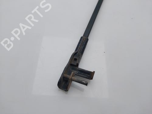 Front windshield wiper arm OPEL ASTRA H Estate (A04) 1.6 (L35) | BP16022459C143 