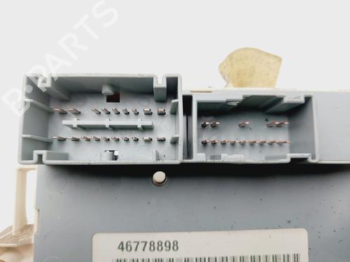 Fuse box FIAT STILO (192_) 1.4 16V | BP32411233E1