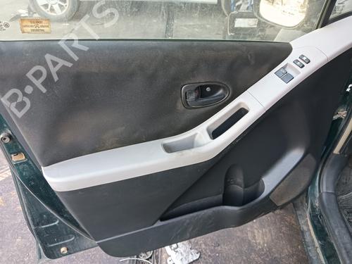 Fuel flap TOYOTA YARIS (_P9_) 1.4 D-4D (NLP90_, NLP90R) | BP30401860C131