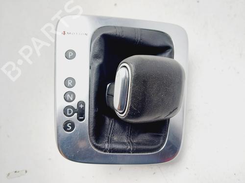 Used Shift knob VW TIGUAN (5N_) 2.0 TDI 4motion (140 hp) 26329292