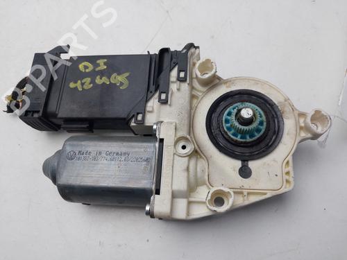 Left front window motor SEAT LEON (1M1) | BP38045547E21 - Image 4