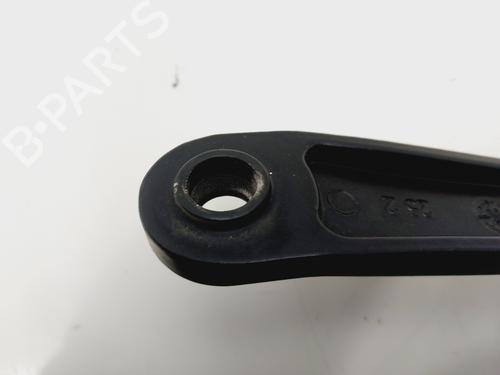 Front windshield wiper arm RENAULT FLUENCE (L3_) 1.5 dCi (L30D, L30L, L306, L33F, L33L, L33M, L33V, L33W) | BP31632848C143