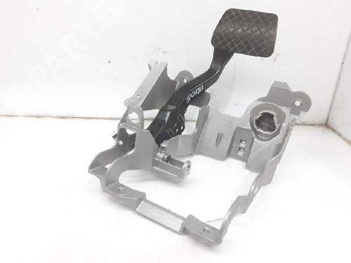 Break pedal AUDI Q5 (8RB) 2.0 TDI quattro (170 hp) 8765350