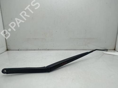 front-windshield-wiper-arm-renault-clio-iv-bh_-2012-2013-2014-2015-2016-2017-2018-2019-2020-2021-40235945 main image