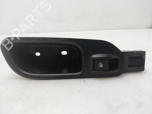 left-rear-window-switch-fiat-tipo-hatchback-356_-357_-2016-35805799 main image