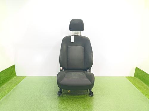 Sæde venstre fortil MITSUBISHI LANCER VIII Sportback (CX_A) 2.0 DI-D (CX8A) (140 hp) 31624185