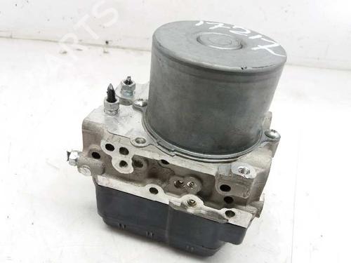 Used ABS pump TOYOTA RAV 4 IV (_A4_) 2.2 D 4WD (ALA49) (150 hp) 3022402