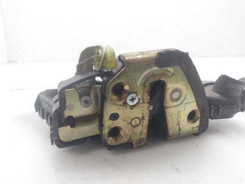Front left lock TOYOTA AVENSIS (_T25_) 2.2 D-4D (ADT251_, ADT251R) | BP19705304C98 