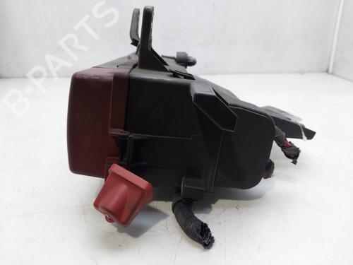 Fuse box JAGUAR XE (X760) 2.0 D | BP18073052E1 