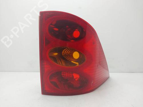 left-taillight-peugeot-1007-km_-2005-38985907 main image