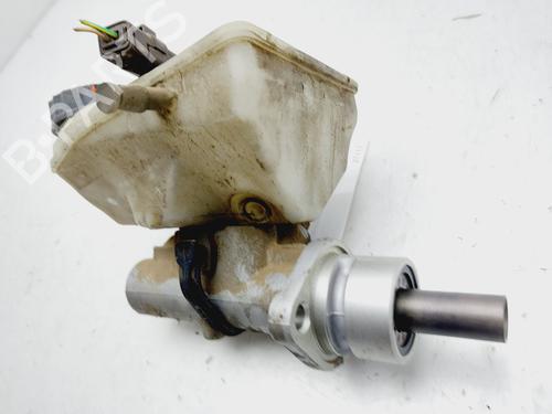 Brake master cylinder PEUGEOT 406 (8B) 2.0 HDI 110 | BP23136556M77 