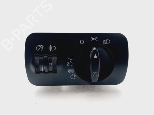 Used Headlight switch SEAT LEON (1M1) 1.9 TDI (90 hp) 31914277