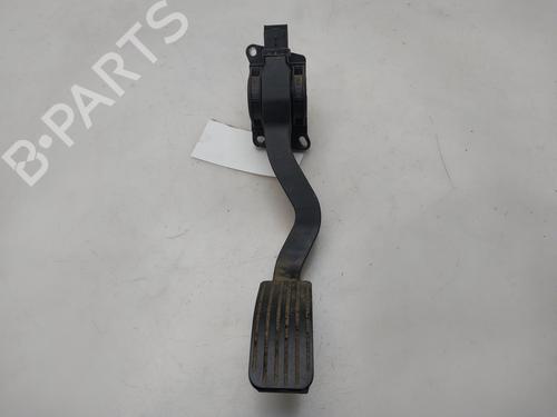 pedal-peugeot-307-break-3e-2002-2003-2004-2005-2006-2007-2008-2009-32999437 main image