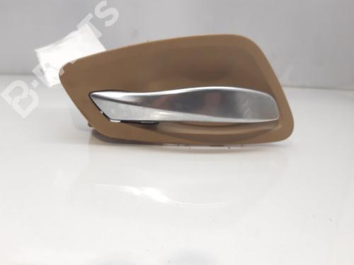 Used Rear left interior door handle Rear left interior door handle BMW 3 (E90) 320 d (177 hp) 10681048 10681048