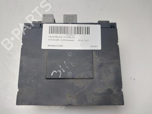 Used Fuse box AUDI A3 (8P1) 1.6 FSI (115 hp) 31876883