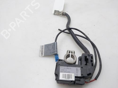 Used Fuse box BMW 3 (E90) 318 d (143 hp) 17621655
