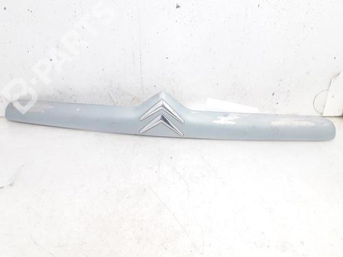 Used Tailgate handle Tailgate handle CITROËN XSARA Coupe (N0) 1.6 16V (109 hp) 10184565 10184565