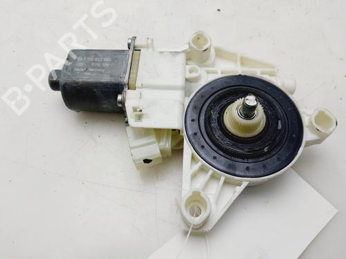 Used Left front window motor INFINITI QX30 2.2 D AWD (170 hp) 23095945