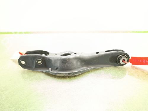 right-rear-suspension-arm-bmw-1-f20-2011-2012-2013-2014-2015-2016-2017-2018-2019-38059649 main image