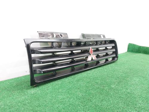 Grille MITSUBISHI PAJERO II (V3_W, V2_W, V4_W, V5_W) 2.5 TD 4WD (V24W) | BP21138678C40 