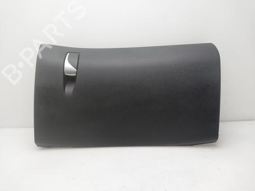 Used Glove box Glove box 37416533 37416533