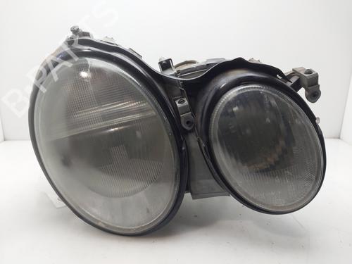Used Right headlight Right headlight MERCEDES-BENZ CLK (C208) CLK 230 Kompressor (208.347) (193 hp) 34102375 34102375