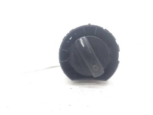 Used Headlight switch VW POLO (9N_, 9A_) 1.4 16V (75 hp) 6836604