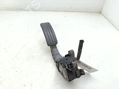 Pedal Pedal RENAULT MEGANE III Hatchback (BZ0/1_, B3_) 1.5 dCi (BZ1G, BZ1W, BZ0R) (95 hp) 37465623 37465623
