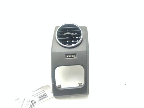 Used Air vent LAND ROVER DISCOVERY III (L319) [2004-2009]  31052575