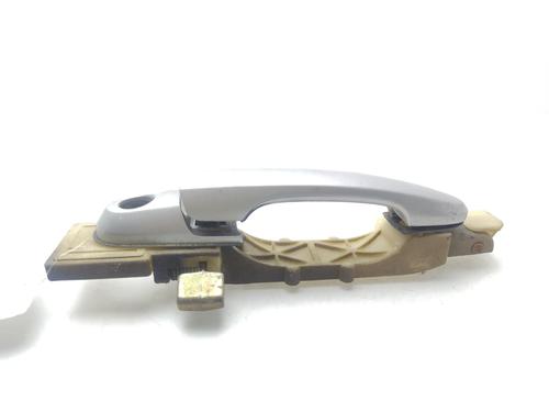 Used Front left exterior door handle HYUNDAI TUCSON (JM) 2.0 CRDi (113 hp) 27200095