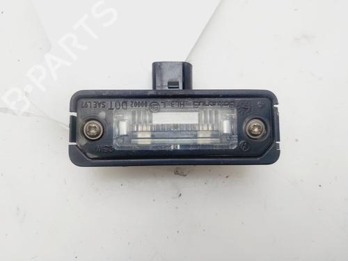 Used Licence plate light VW POLO IV (9N_, 9A_) 1.4 TDI (80 hp) 28575839