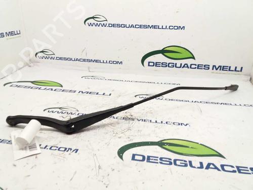 Used Front windshield wiper arm OPEL CORSA D (S07) [2006-2015]  6624090