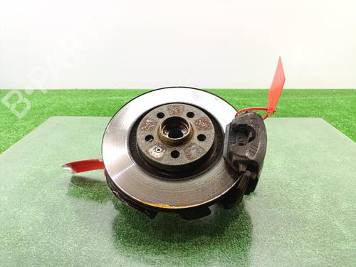 Used Right front steering knuckle VW GOLF IV (1J1) [1997-2008]  30054630