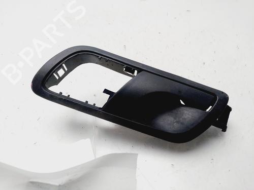 Used Front left interior door handle SKODA FABIA I (6Y2) [1999-2008]  25993940
