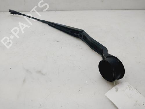 Used Front windshield wiper arm FORD KUGA III (DFK) [2019-2025]  29719402