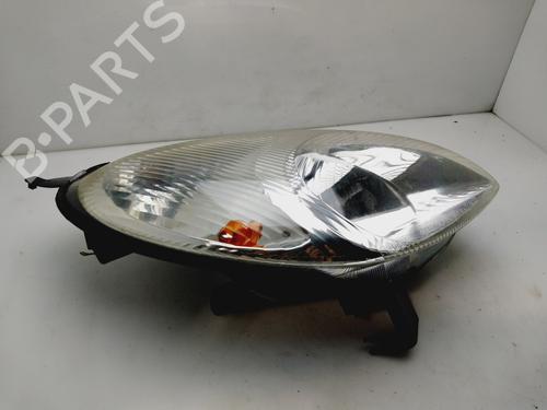 Right headlight CITROËN XSARA PICASSO (N68) 2.0 HDi | BP27930300C29 